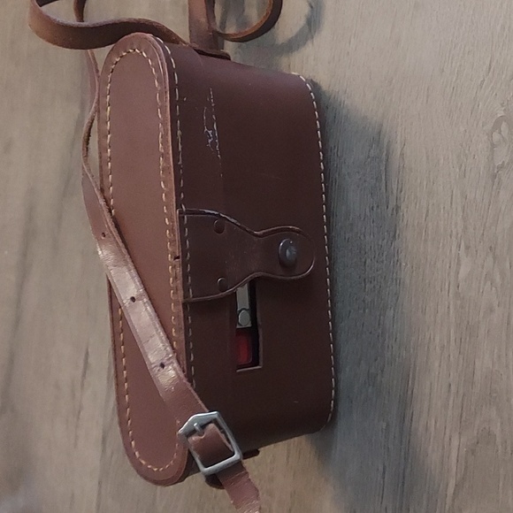 Rare vintage 1940s Universal Roamer II 620 film camera w leather case USA made - Picture 9 of 9